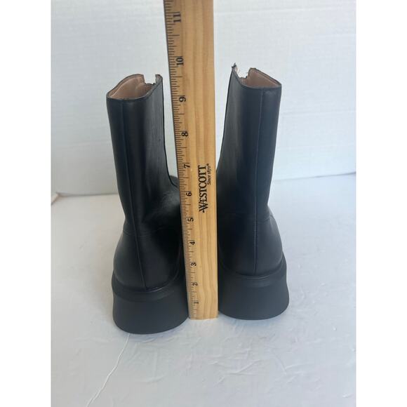 NWT Steve Madden Jones Black Leather Zip-Front Platform Ankle Lug Sole Boot 9M - Picture 7 of 10